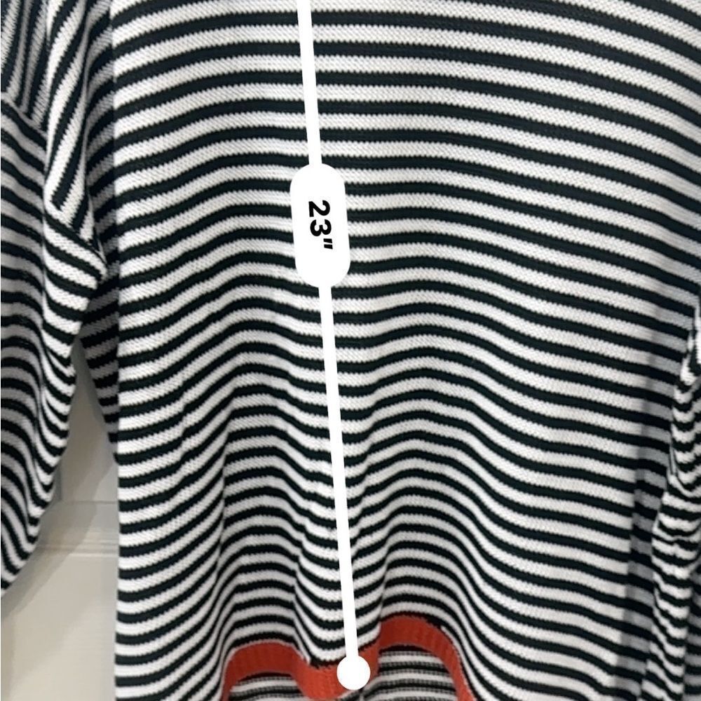 Striped artsy casual asymmetrical Black &White long sleeve crew neck Sweater - Picture 8 of 12